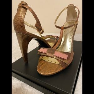 💕Auth💕 Pre-owned BCBGirls Runway Leopard Print ,Metallic Bronze/RosiePink